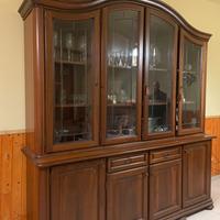 Vetrina per sala in legno