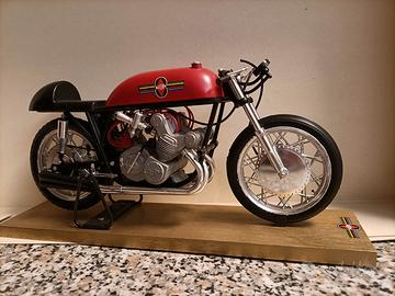 Maquette PROTAR GUZZI 500 - Modélisme