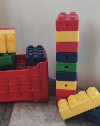 costruzioni grandi in  plastica
