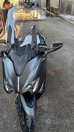 Yamaha tmax 560 tech max