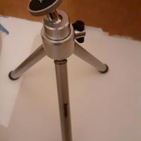 treppiede per macchina fotografica