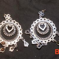 Orecchini pendenti con ciondoli a goccia e cuore