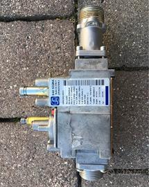 Elettrovalvola o valvola valdaia baxi