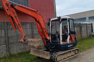 miniescavatore Kubota kx 121-3