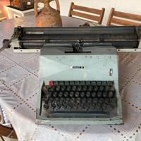 Macchina da scrivere Olivetti Diaspron 82
