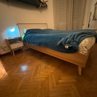 Letto doghe e comodino stile svedese