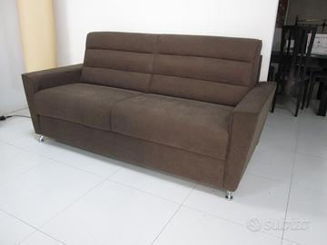 DIVANO CON LETTO