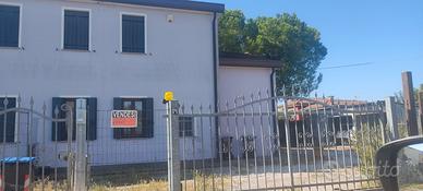 Porzione di Bifamiliare