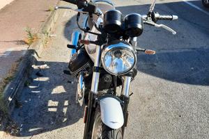 Guzzi V7 Special 850