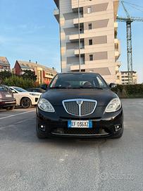 Ypsilon
