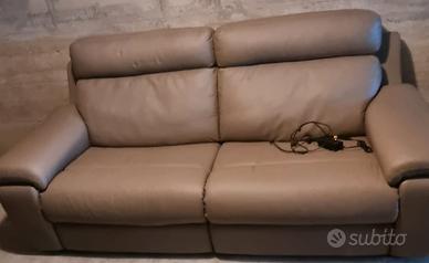 divano in pelle tortora 