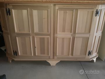 Credenza in legno 