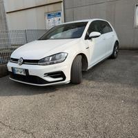 Golf R-Line 1600 diesel 115cv