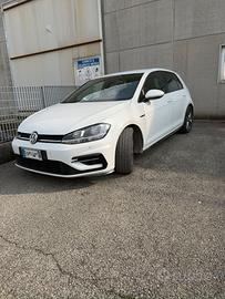 Golf R-Line 1600 diesel 115cv