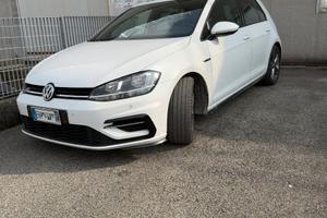 Golf R-Line 1600 diesel 115cv