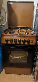 Cucina con forno a gas