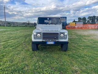 Land Rover Defender 90 2.4 TD4 Station Wagon SE N1
