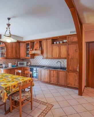 Appartamento di 113 m² con 4 locali e box auto dop