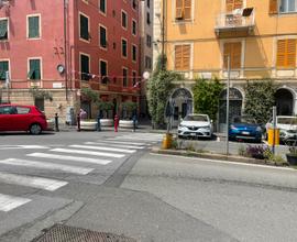 Trilocale piazza A.Aprosio/via Sestri