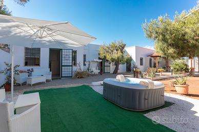 Villetta Li Diavoli con giardino e idromassaggio