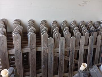 staccionate e paletti di legno 