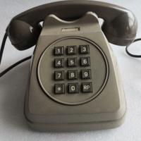 Telefono fisso vintage a tastiera