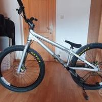 Bicicletta Trial Inspired Hex Pro 2021