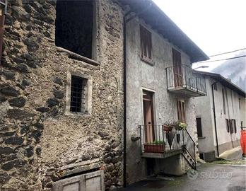 Porzione di casa a Valnegra (BG)