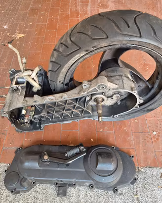 Gilera Typhoon Storm 50 motore usato con ruota 13"