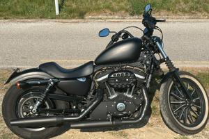 HARLEY 883 IRON