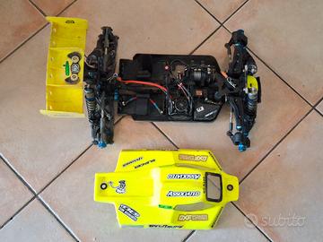 Buggy RC 1/8 Team Associated RC8 4e