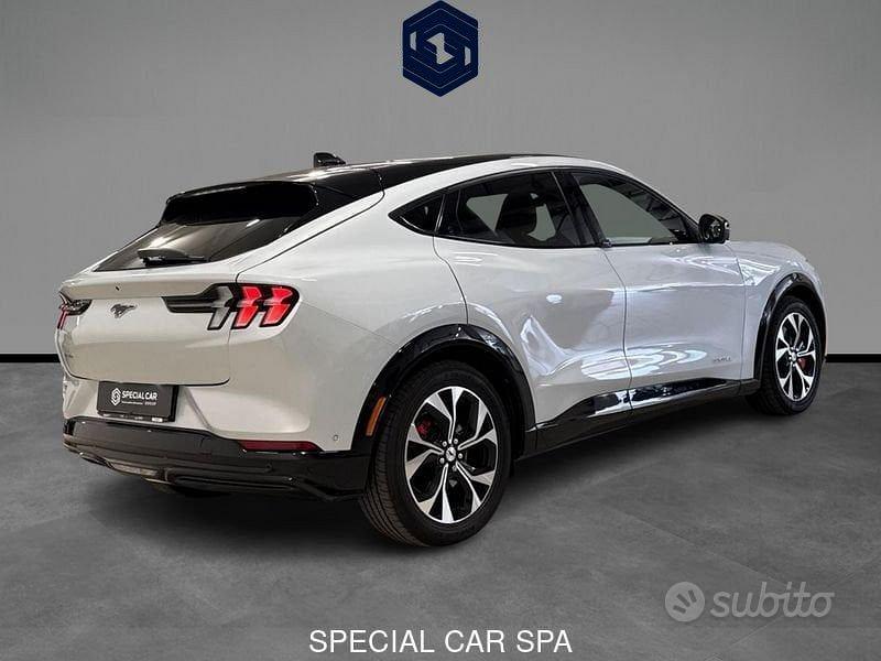 Ford Mustang Mach-E 2021 photo 3