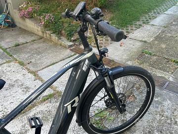 Bicicletta elettrica e-bike Raymon