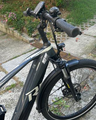 Bicicletta elettrica e-bike Raymon