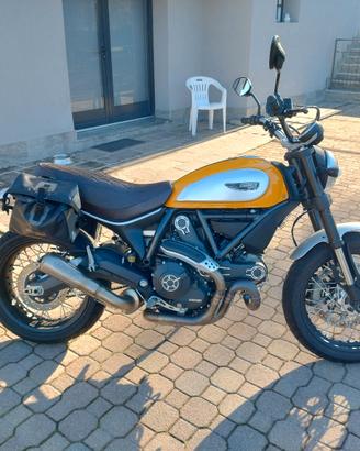 Ducati scrambler 800 classic