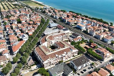3 LOCALI A PINETO