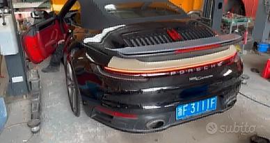 Porsche 992 2019>Cabrio/Targa -Alettone Turbo look