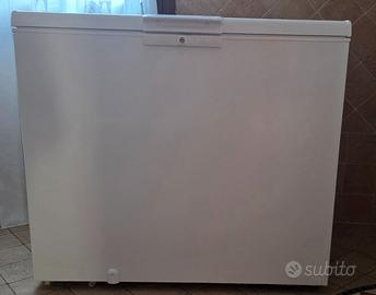 Congelatore a pozzetto Whirpool