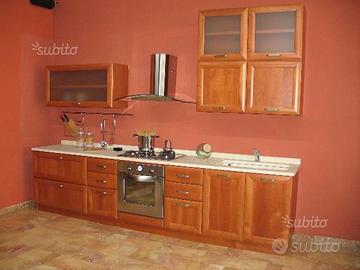 Cucina artigianale in ciliegio massello NUOVA