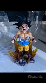 statuetta Goku bambino Super Saiyan 4 – Dragon Bal