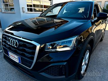 Audi Q2 30 TFSI Business 2021
