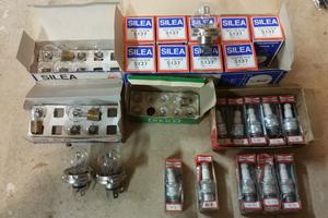 Lampadine e candele (auto epoca)