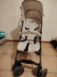passeggino leggero chicco