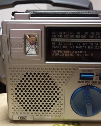 Radio dinamo multi band 