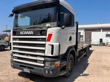 Scania 300 allestimento carrellone con rampe