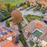 CASA SEMINDIPENDENTE A LESIGNANO DE' BAGNI