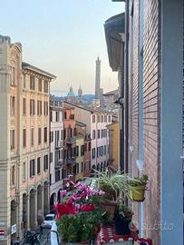 Appartamento di 138 m² con 4 locali a Bologna