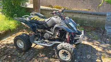 Quad Suzuki LTZ 400