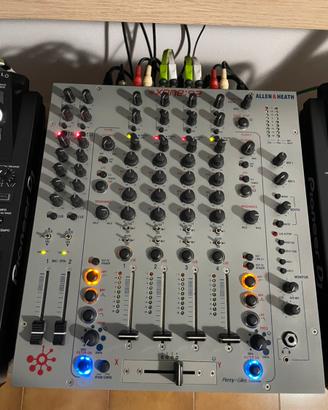 Mixer Allen & Heath Xone 92