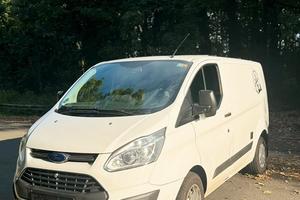 Ford Transit Custom furgone